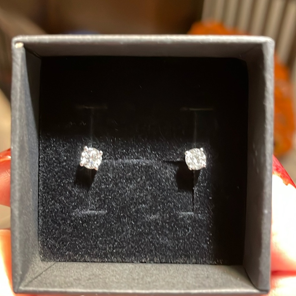 Moissanite 925 silver studs